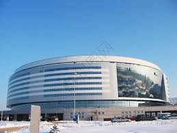 森林无同木 蓝月有同庆